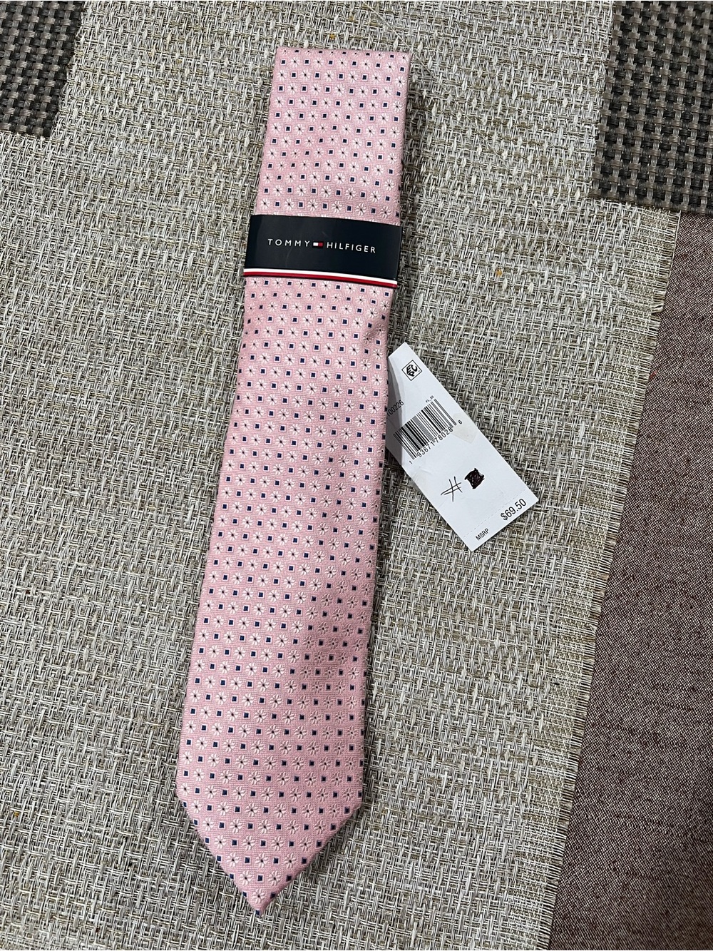 Tommy Hilfiger Light Pink Micro-Pattern Silk Tie